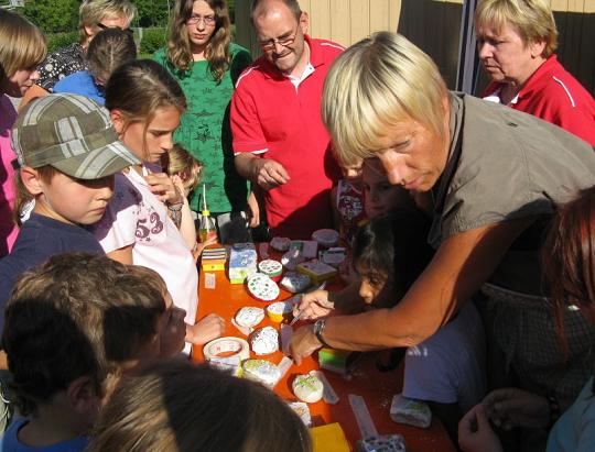 Unter Anleitung von Bettina Horn-Kohl konnten sich die Kinder auch künstlerisch betätigen.